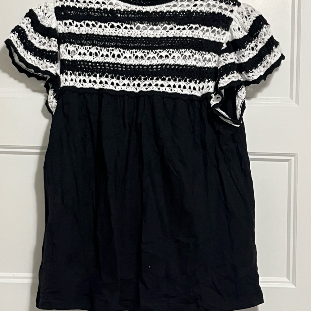Loft Crochet Ruffle Sleeve Top Large - Picture 4 of 10